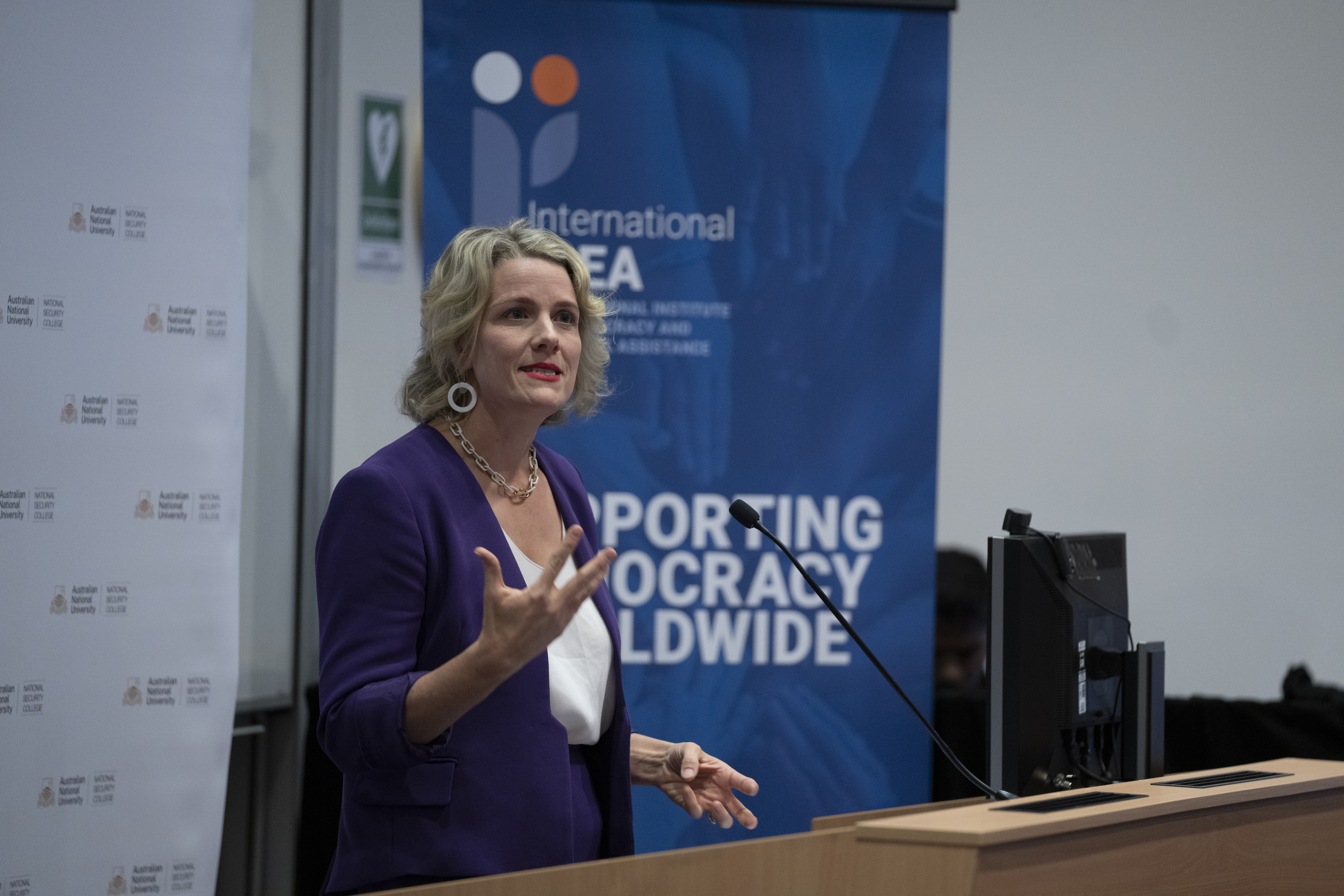 Clare O’Neil, Australia’s Minister for Home Affairs, at the Canberra Series on Electoral Integrity, a series of virtual and in-person seminars for electoral practitioners organized in partnership with International IDEA, June 2024. Credit: Australian Electoral Commission